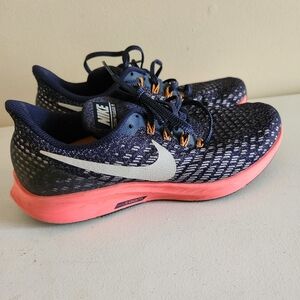 Nike zoom Pegasus 35 running shoe